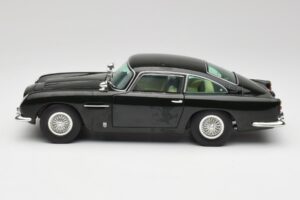 Aston Martin DB5 California Šalviová Chrono 1:18 H1001 Kov – obrázok 4 z 8