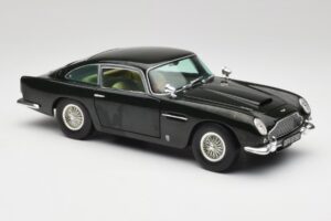 Aston Martin DB5 California Šalviová Chrono 1:18 H1001 Kov – obrázok 6 z 8