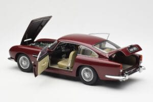 Aston Martin DB5 Dubonnet Červený AUTOart 1:18 70213 Kov – obrázok 5 z 8