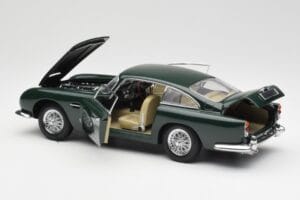 Aston Martin DB5 RHD Zelený AUTOart 1:18 70024 Kov – obrázok 5 z 8