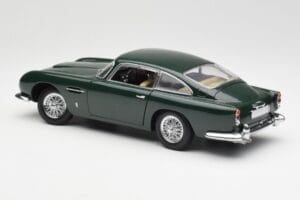 Aston Martin DB5 RHD Zelený AUTOart 1:18 70024 Kov – obrázok 7 z 8