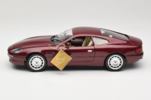 Aston Martin DB7 Červený Guiloy 1:18 67550 Kov – obrázok 4 z 8