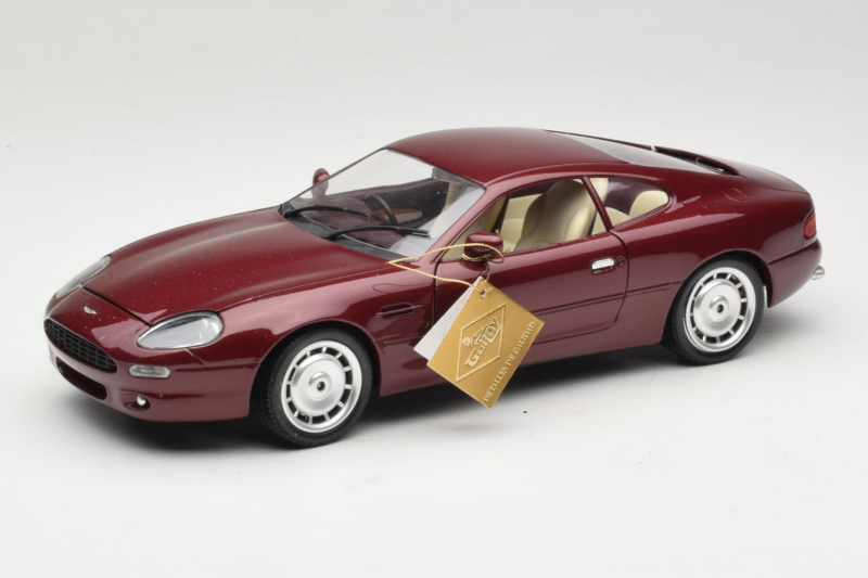 Aston Martin DB7 Červený Guiloy 1:18 67550 Kov