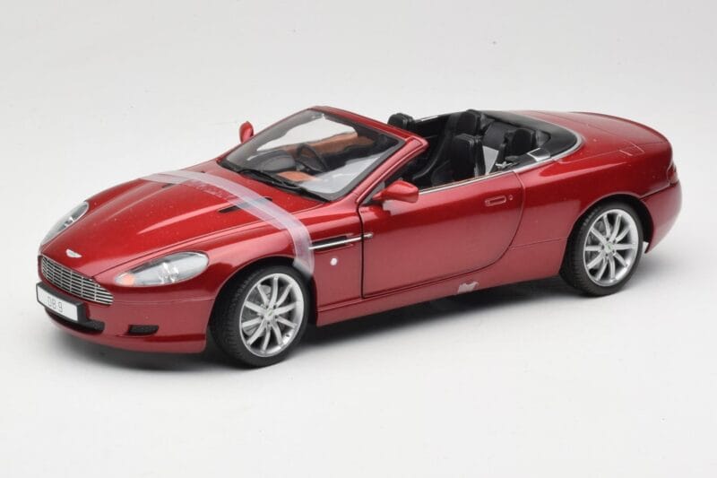 Aston Martin DB9 Volante Červený Solido 1:18 8163 Kov