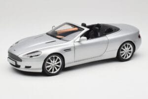 Aston Martin DB9 Volante Strieborný Minichamps 1:18 150137334 Kov