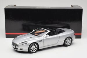 Aston Martin DB9 Volante Strieborný Minichamps 1:18 150137334 Kov – obrázok 8 z 8