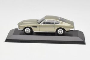 Aston Martin DBS Striebristo Zelený Metalíza Minichamps 1:43 400137600 Kov