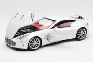 Aston Martin One-77 Morning Frost Biely AUTOart 1:18 70244 Kov – obrázok 2 z 8