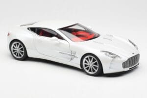 Aston Martin One-77 Morning Frost Biely AUTOart 1:18 70244 Kov – obrázok 6 z 8