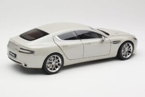 Aston Martin Rapide S Silver Fox AUTOart 1:18 70258 Kov – obrázok 3 z 8