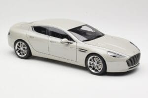 Aston Martin Rapide S Silver Fox AUTOart 1:18 70258 Kov – obrázok 6 z 8
