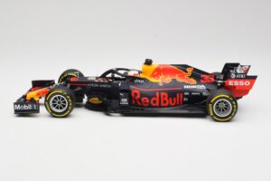 Aston Martin Red Bull Racing RB15 #33 M. Verstappen Winner Brazil GP 2019 Minichamps 1:18 110191933 Kov – obrázok 3 z 6