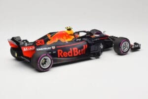 Aston Martin Red Bull Racing RB14 Tag Heuer #33 M. Verstappen Mexican GP 2018 Minichamps 1:18 110181933 Kov – obrázok 2 z 6