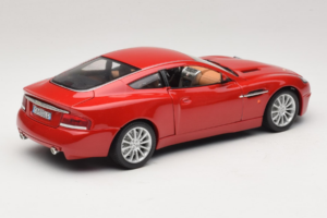 Aston Martin V12 Vanquish Červený Bburago 1:18 33334063 Kov – obrázok 3 z 8