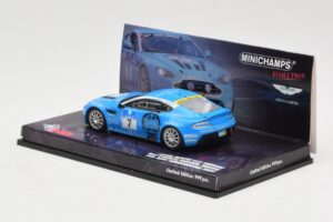 Aston Martin V12 Vantage #7 U. Bez / Porritt / R. Meaden / Mathai 24 Hours Nurburgring 2009 Minichamps 1:43 437091307 Kov – obrázok 3 z 4