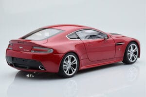 Aston Martin V12 Vantage Červený AUTOart 1:18 70208 Kov – obrázok 3 z 8