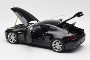 Aston Martin V8 Vantage Onyx Čierny AUTOart 1:18 70202 Kov – obrázok 5 z 8