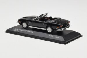 Aston Martin V8 Volante Čierny Minichamps 1:43 400137730 Kov – obrázok 3 z 4