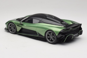 Aston Martin Valhalla Iridescent Emerald Green GT Spirit 1:18 GT558 Živica – obrázok 5 z 6