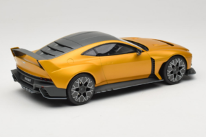 Aston Martin Valiant Auric Gold Metallic GT Spirit 1:18 GT546 Živica – obrázok 2 z 6