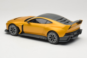 Aston Martin Valiant Auric Gold Metallic GT Spirit 1:18 GT546 Živica – obrázok 5 z 6