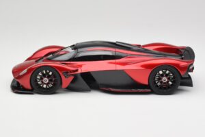 Aston Martin Valkyrie AMR Pro Hyper Red TopSpeed 1:18 TS0539 Kov – obrázok 3 z 6