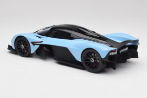 Aston Martin Valkyrie Racing Modrý GT Spirit 1:18 GT915 Živica – obrázok 5 z 6