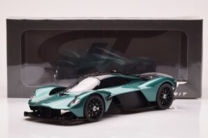 Aston Martin Valkyrie Racing Green GT Spirit 1:18 GT435 Živica – obrázok 6 z 6