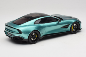 Aston Martin Vanquish Green Metallic GT Spirit 1:18 GT551 Živica – obrázok 2 z 6