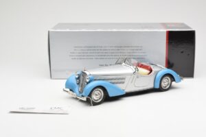 Audi 225 Front Roadster Modro Strieborný CMC 1:18 M-075B Kov – obrázok 6 z 6