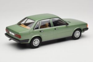 Audi 80 B2 Zelený MCG 1:18 MCG18525 Kov – obrázok 2 z 6