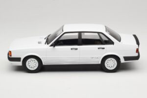 Audi 80 B2 GTE Biely MCG 1:18 MCG18527 Kov – obrázok 3 z 6