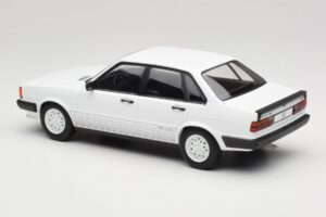 Audi 80 B2 GTE Biely MCG 1:18 MCG18527 Kov – obrázok 5 z 6