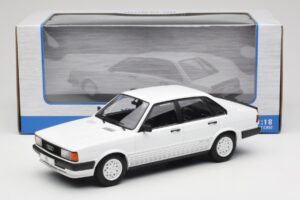 Audi 80 B2 GTE Biely MCG 1:18 MCG18527 Kov – obrázok 6 z 6