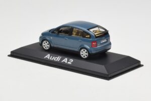 Audi A2 Blue Metallic Minichamps 1:43 20022200748005 Kov – obrázok 3 z 4