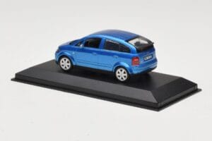 Audi A2 Light Blue Metallic Minichamps 1:43 AUDI007 Kov – obrázok 3 z 4