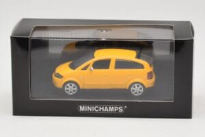 Audi A2 8Z Žltý Minichamps 1:43 AUDI005 Kov – obrázok 4 z 4