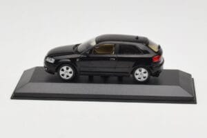 Audi A3 8P Black Metallic Minichamps 1:43 12000 Kov