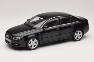 Audi A4 B6 3.2 Quattro Čierny Minichamps 1:18 5010404125 Kov