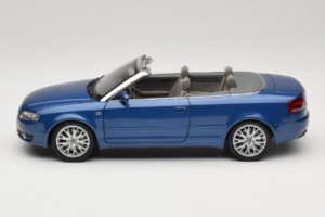 Audi A4 B6 Kabriolet Modrý Norev 1:18 5010504325 Kov – obrázok 4 z 9