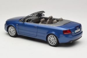 Audi A4 B6 Kabriolet Modrý Norev 1:18 5010504325 Kov – obrázok 7 z 9
