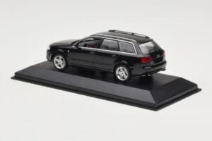 Audi A4 B7 Avant Čierny Minichamps 1:43 AUDI008 Kov – obrázok 3 z 3