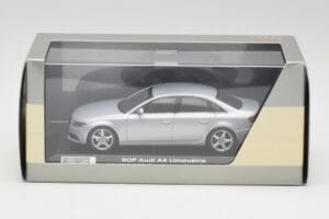 Audi A4 B8 3.2 Quattro Ice Strieborný Minichamps 1:43 5010704113 Kov – obrázok 4 z 4