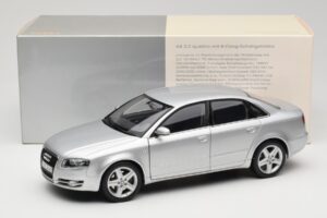 Audi A4 B8 3.2 Quattro Strieborný Minichamps 1:18 5010404115 Kov – obrázok 8 z 8