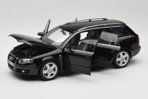Audi A4 B8 Avant 3.2 Quattro Čierny Minichamps 1:18 5010404225 Kov – obrázok 2 z 8