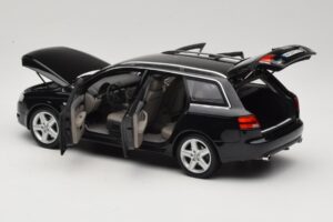 Audi A4 B8 Avant 3.2 Quattro Čierny Minichamps 1:18 5010404225 Kov – obrázok 5 z 8