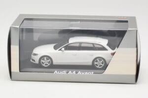 Audi A4 B8 Avant Ibis White Minichamps 1:43 5010804213 Kov – obrázok 4 z 4