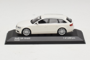 Audi A4 B8 Avant Biely Minichamps 1:43 410011010 Kov