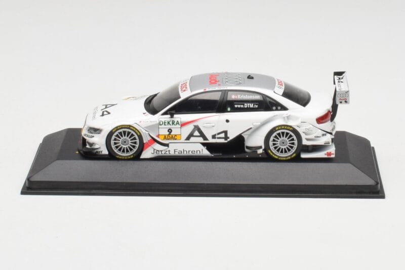 Audi A4 B8 #9 T. Kristensen DTM 2008 Minichamps 1:43 400081809 Kov