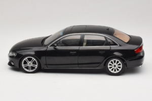 Audi A4L B8 Čierny Paudi 1:18 AUDI012 Kov – obrázok 4 z 8